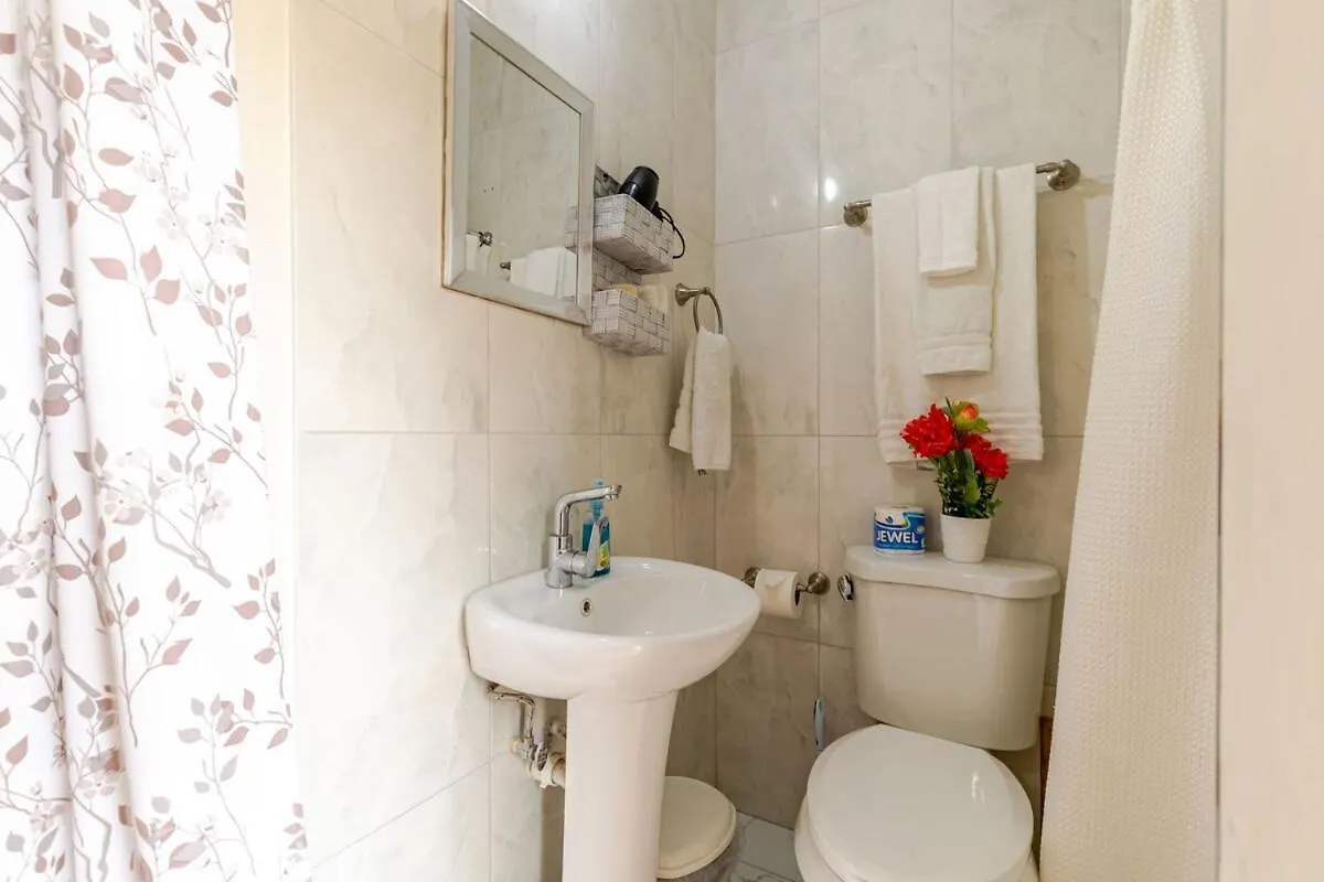 Compact Studio, Beach & Pool 204A Montego Bay Jamaica
